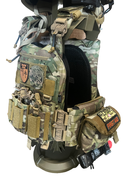 Redemption Tactical Crusader 2.0® l St. Michael FULL ARMOR KIT COMBO PACKAGE with Crusader 2.0 +IFAK Medical Kit + LEVEL IV  (2) 10x12 Front/Back Plates (2) 6x8 Side Plates (Level III PE)